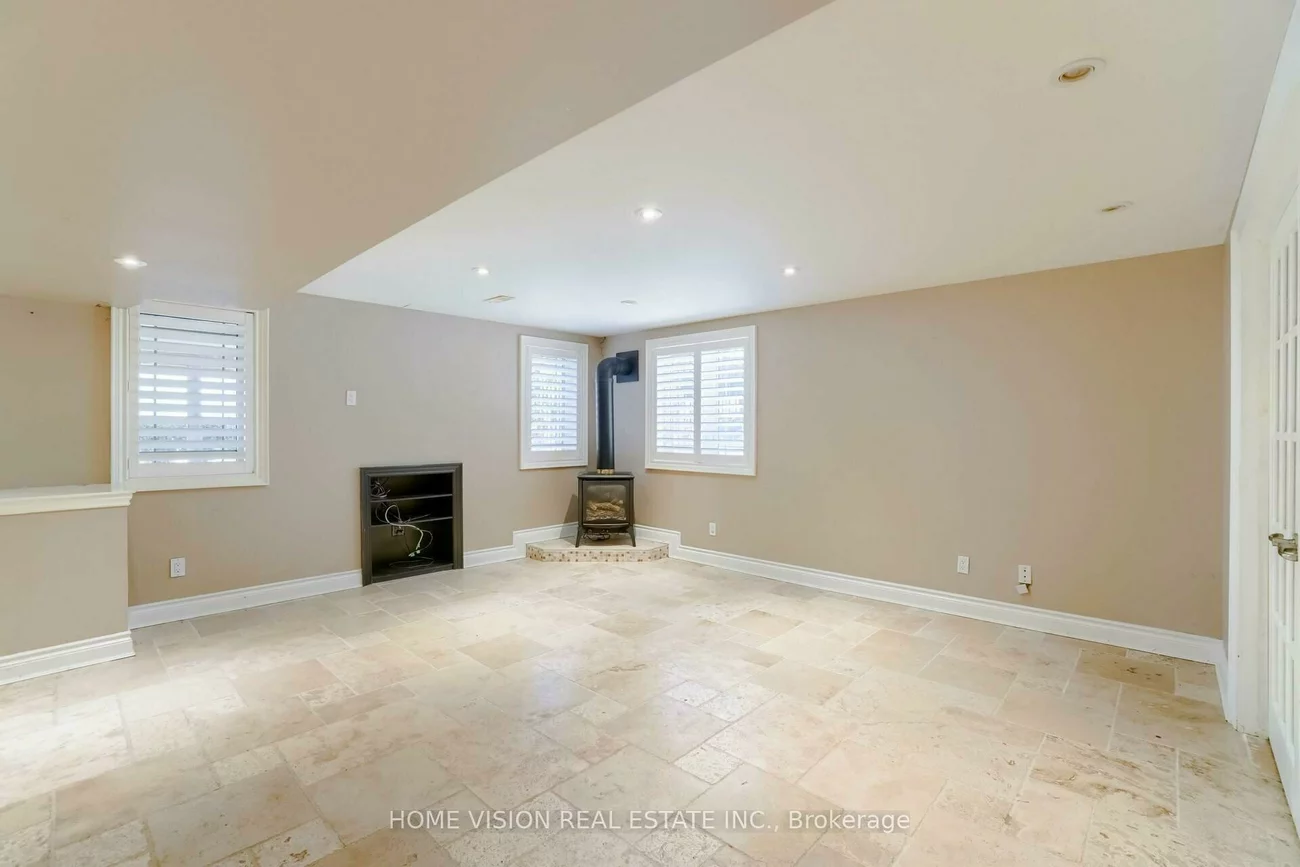 24, Sandbanks, Oak Ridges Lake Wilcox, Richmond Hill