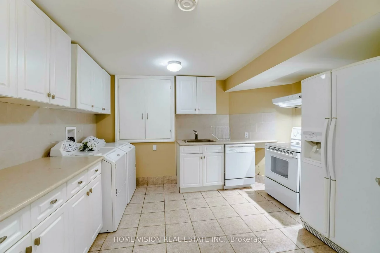 24, Sandbanks, Oak Ridges Lake Wilcox, Richmond Hill