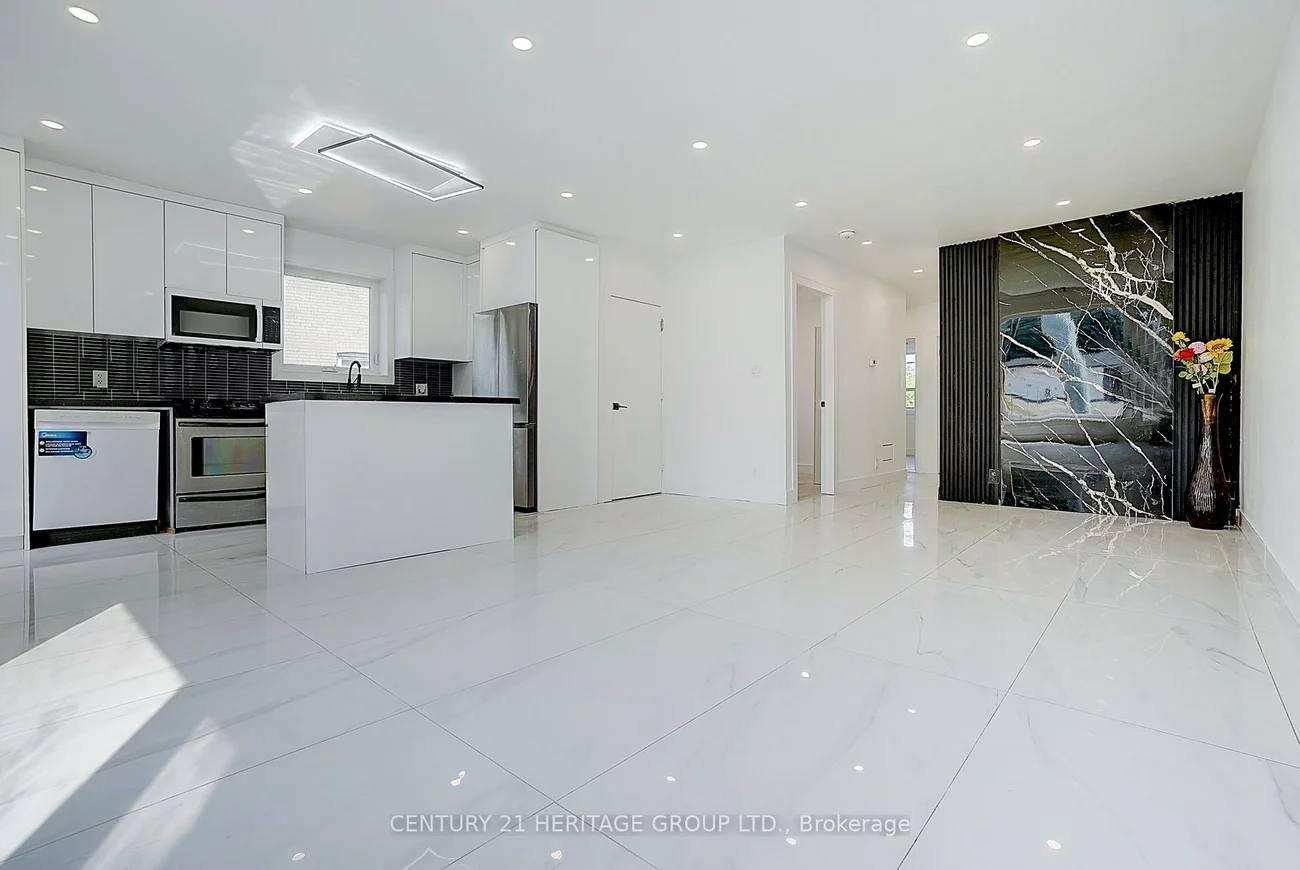326, McConvey, Crosby, Richmond Hill