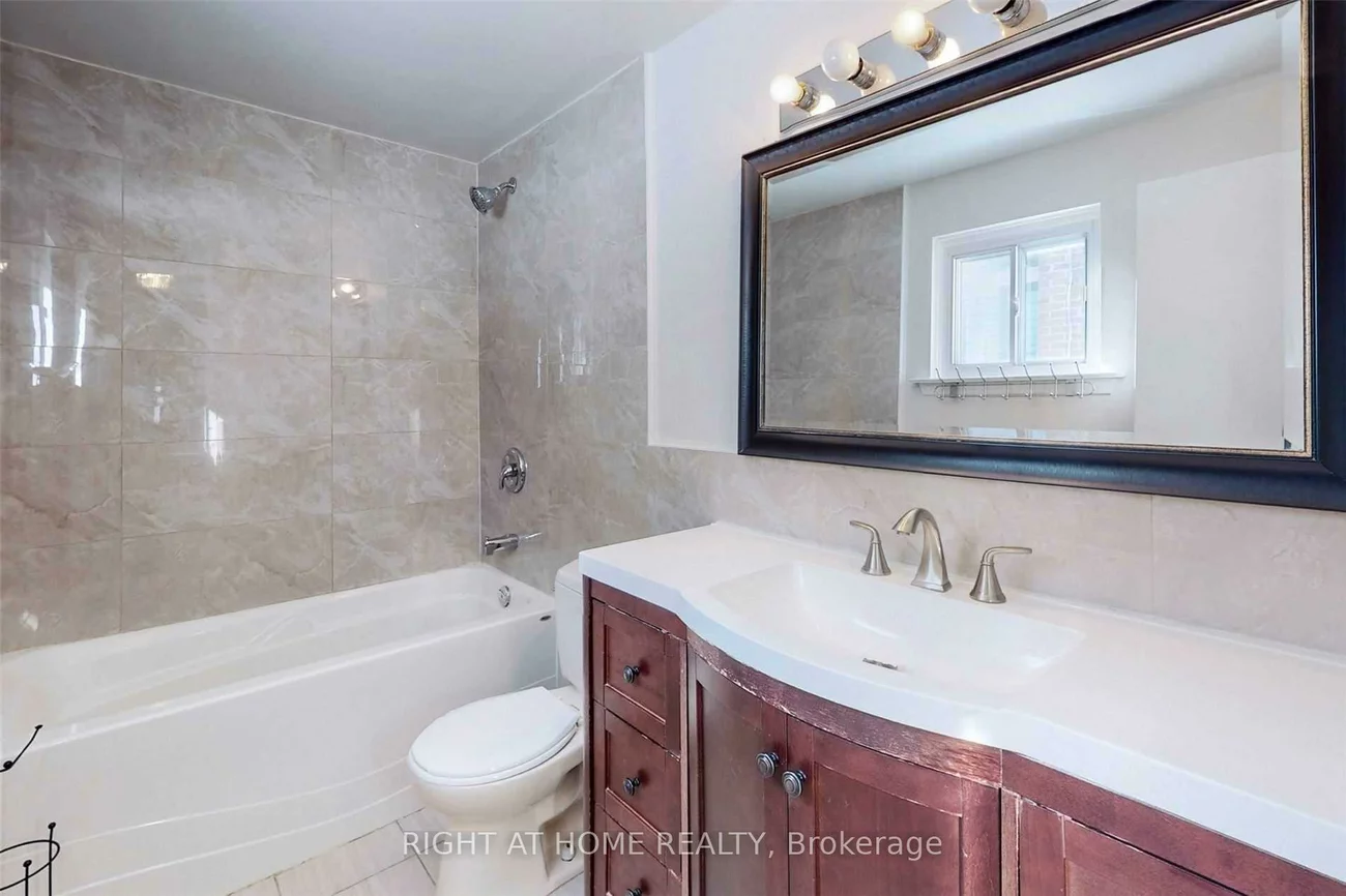 54, Penwick, North Richvale, Richmond Hill