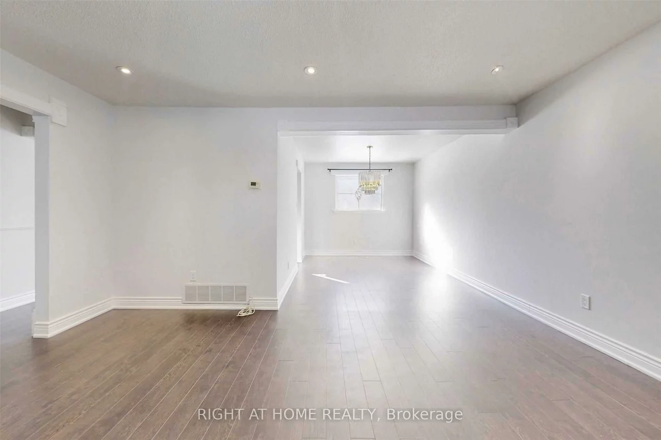 54, Penwick, North Richvale, Richmond Hill