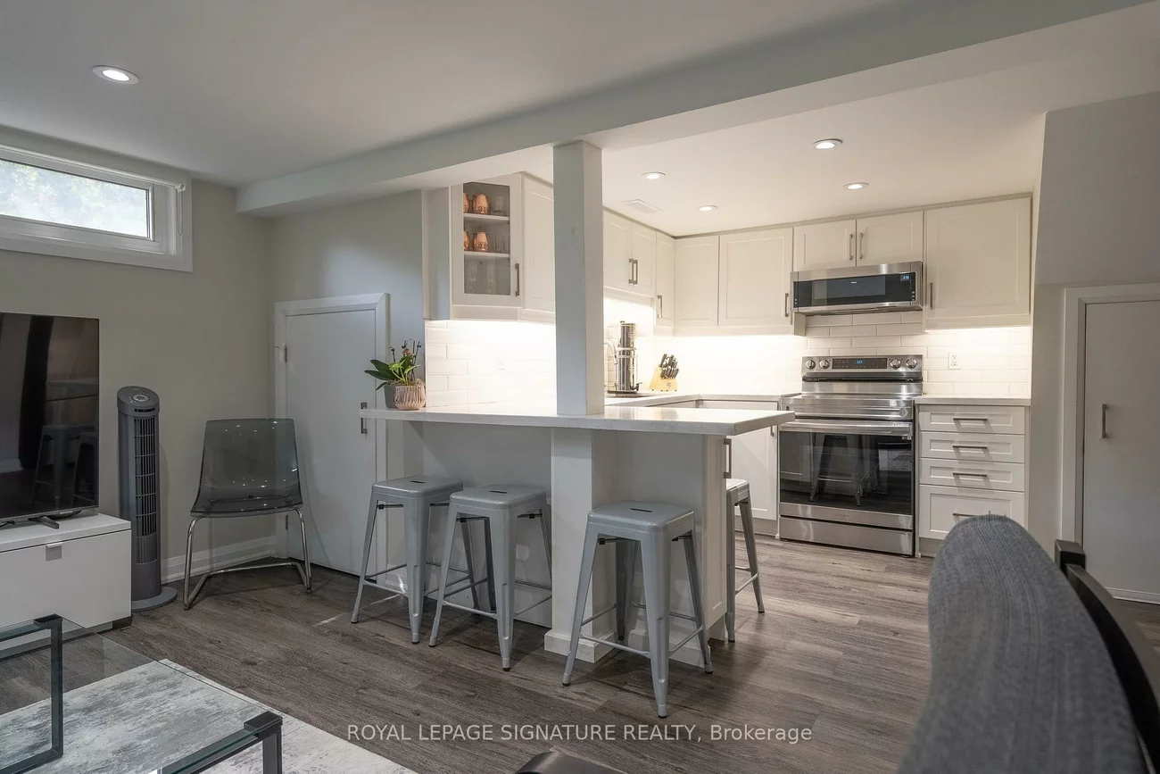305, Blue Grass, Crosby, Richmond Hill