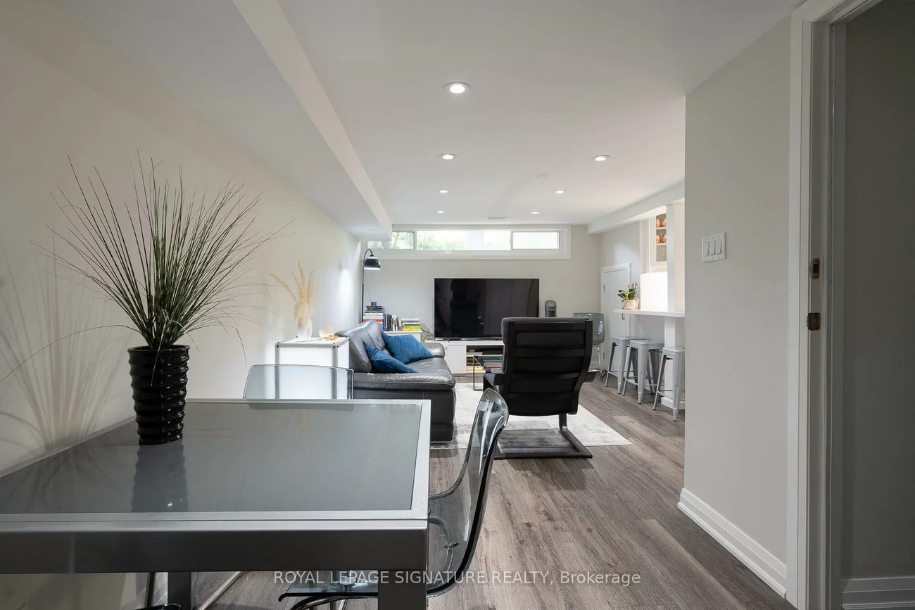 305, Blue Grass, Crosby, Richmond Hill