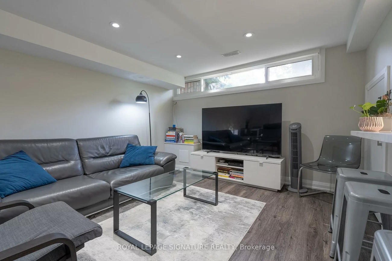 305, Blue Grass, Crosby, Richmond Hill