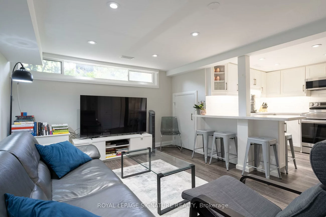 305, Blue Grass, Crosby, Richmond Hill