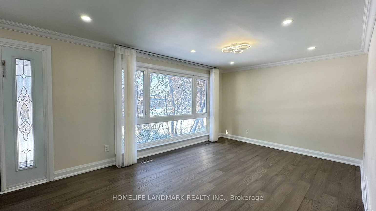 95, Sussex, Crosby, Richmond Hill