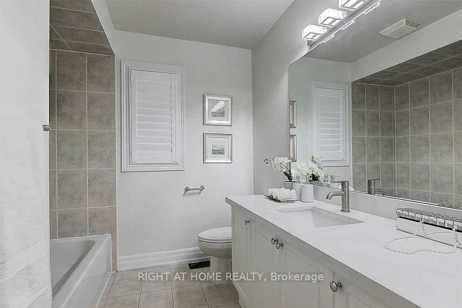 57, Bayswater, Oak Ridges Lake Wilcox, Richmond Hill