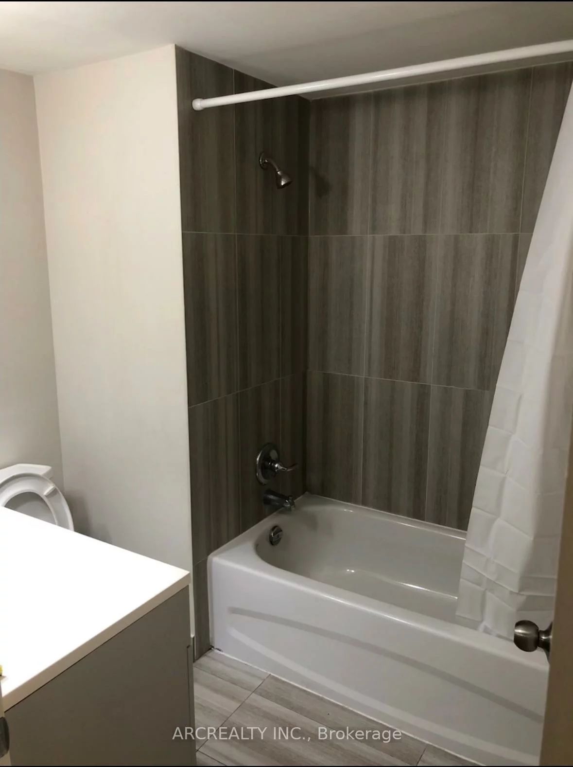 218, Altamira, Mill Pond, Richmond Hill