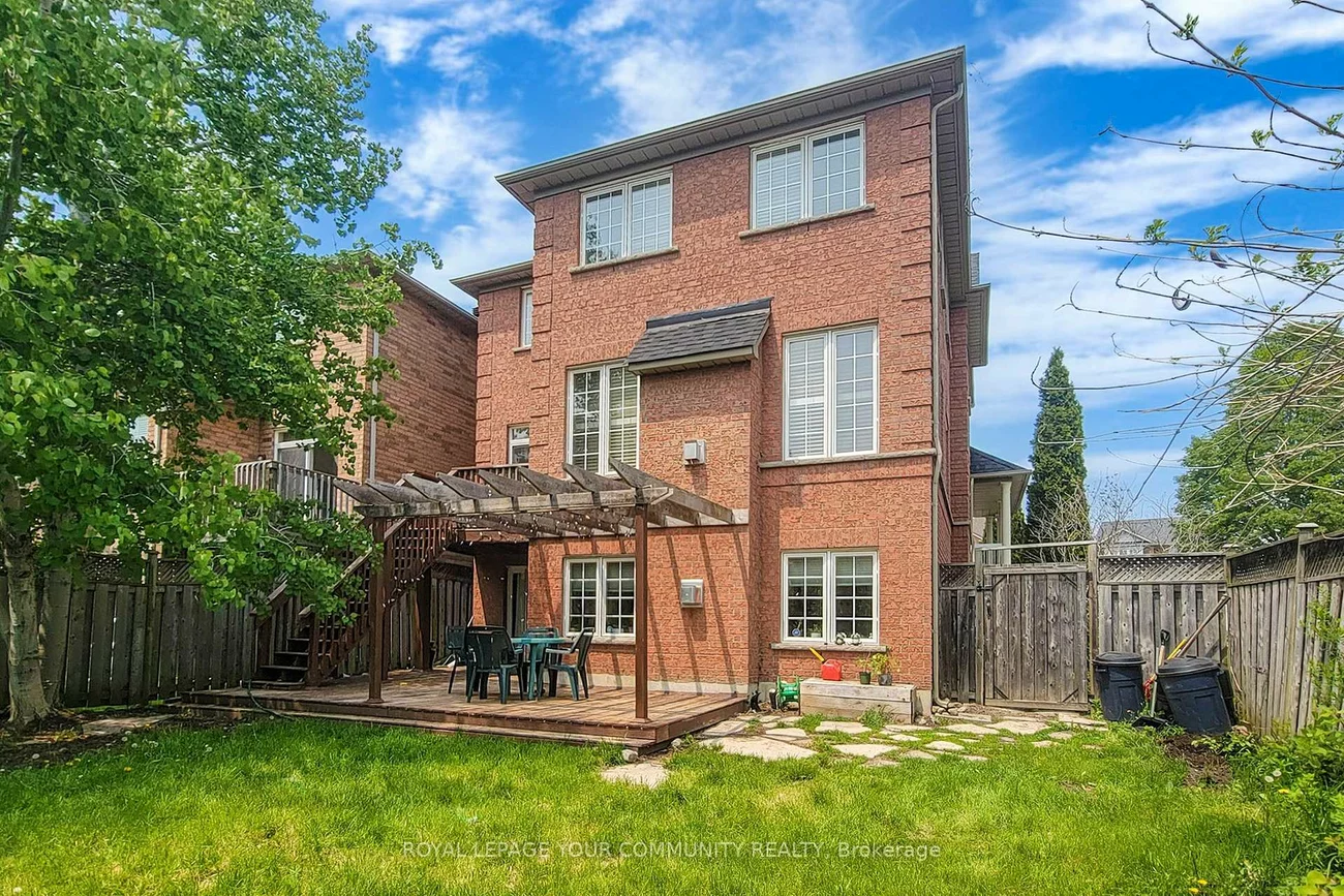 39, Lark, Devonsleigh, Richmond Hill