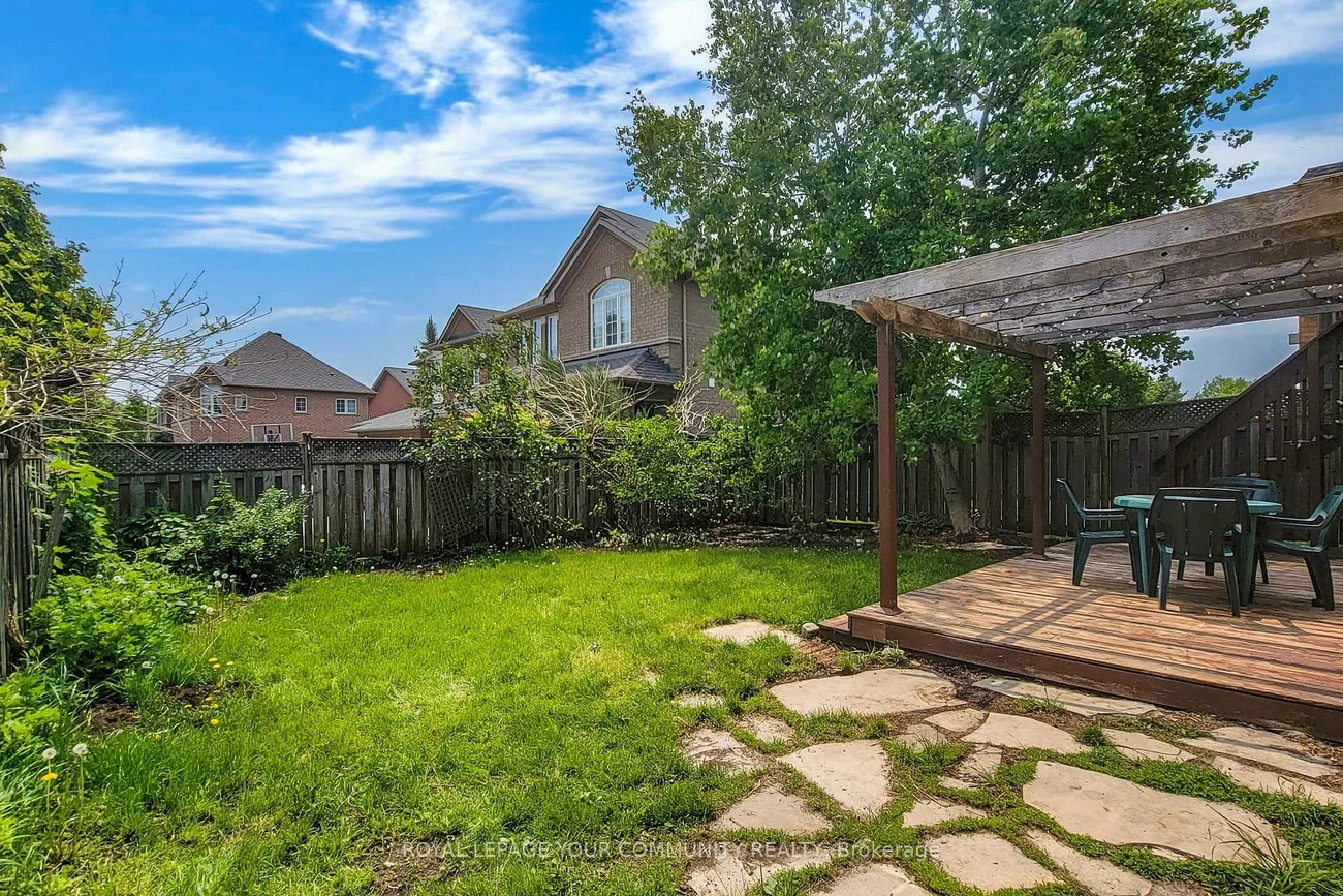 39, Lark, Devonsleigh, Richmond Hill