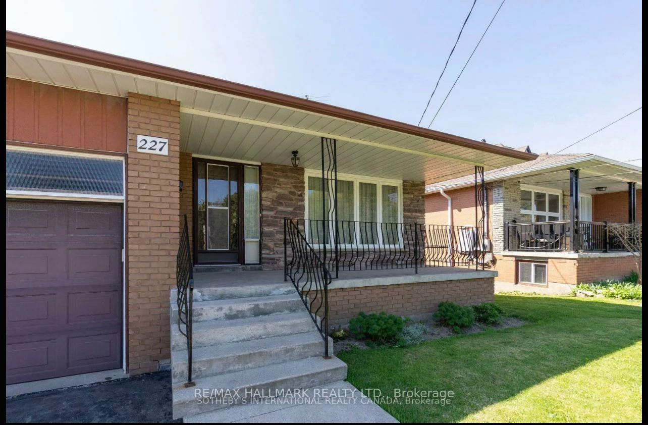 227, Elgin Mills(MAIN FLOOR), Mill Pond, Richmond Hill