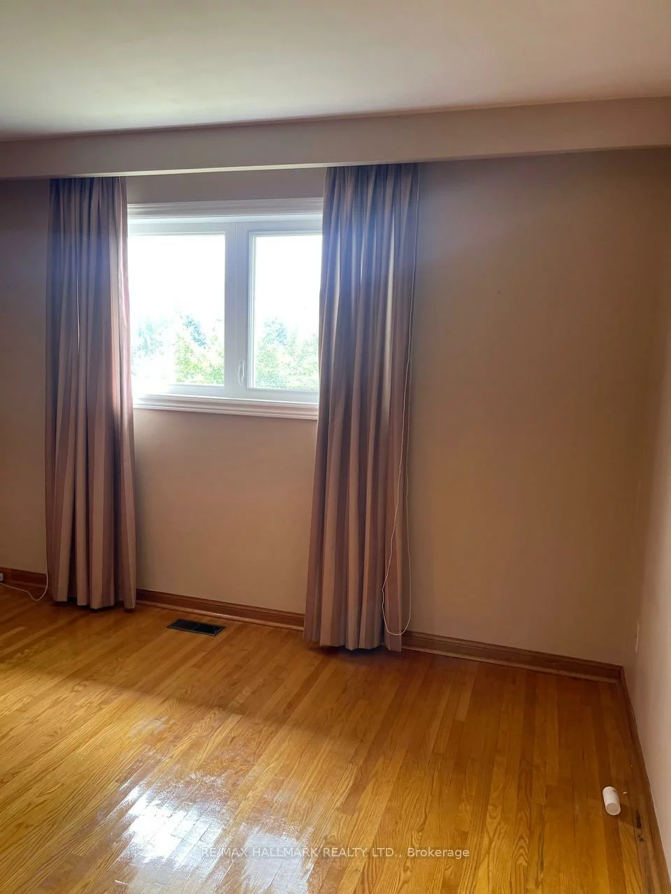 227, Elgin Mills(MAIN FLOOR), Mill Pond, Richmond Hill