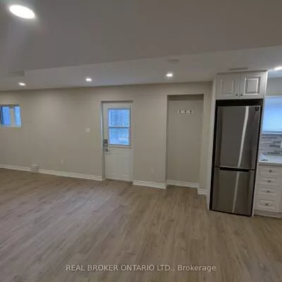 37, Hubner, Oak Ridges, Richmond Hill
