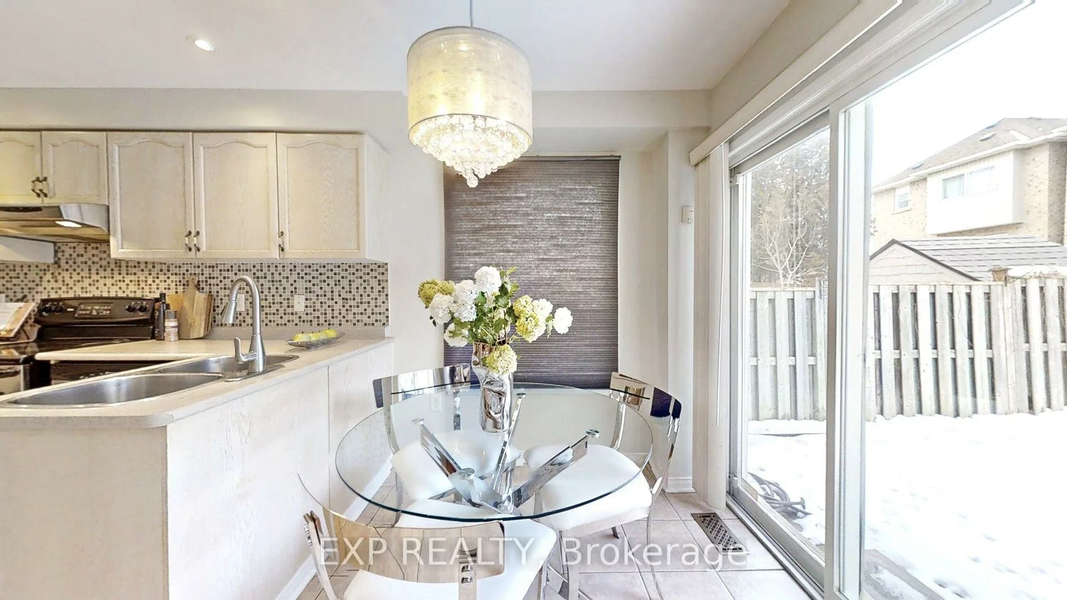 8, Hacienda, Oak Ridges Lake Wilcox, Richmond Hill
