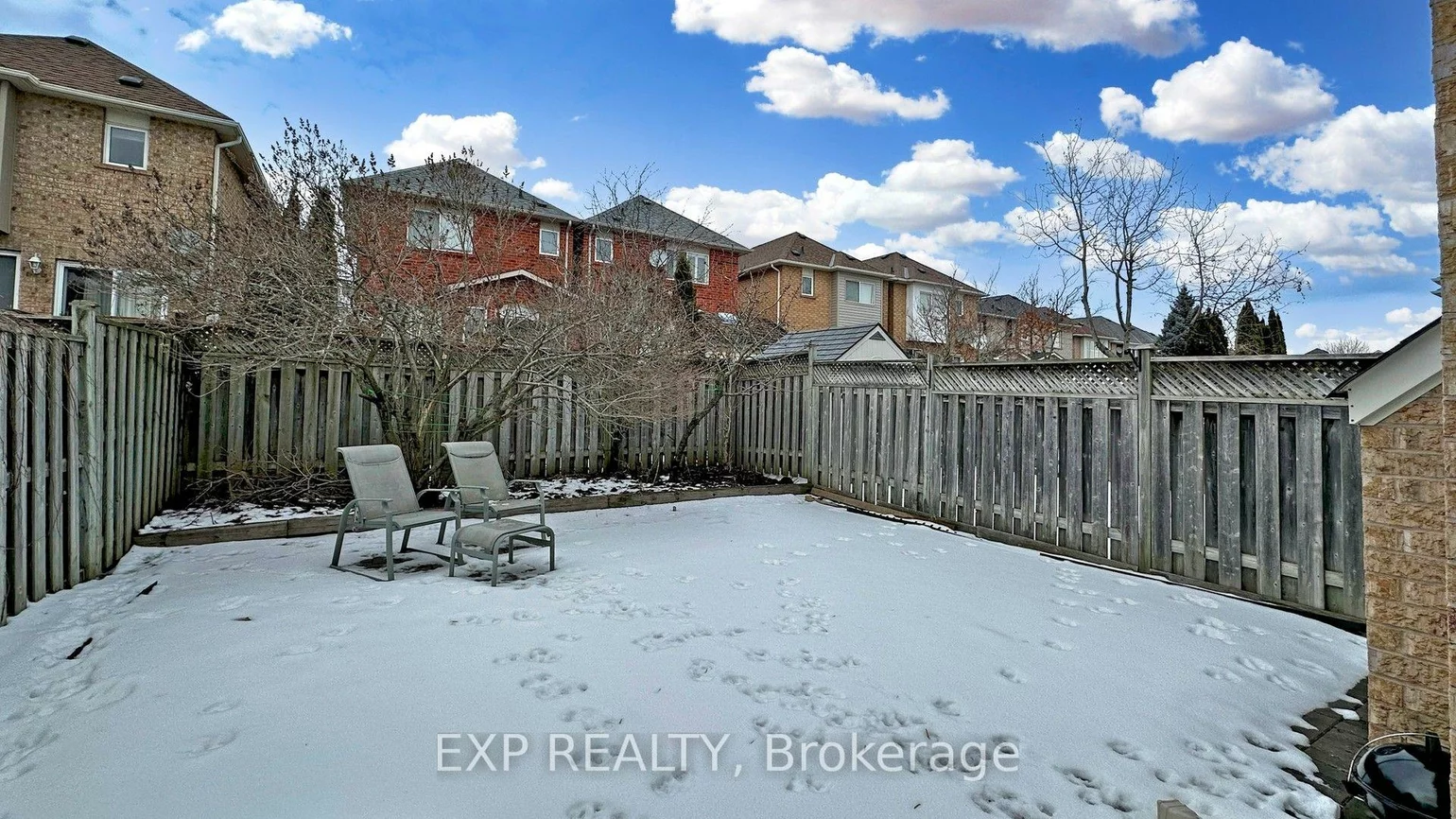 8, Hacienda, Oak Ridges Lake Wilcox, Richmond Hill
