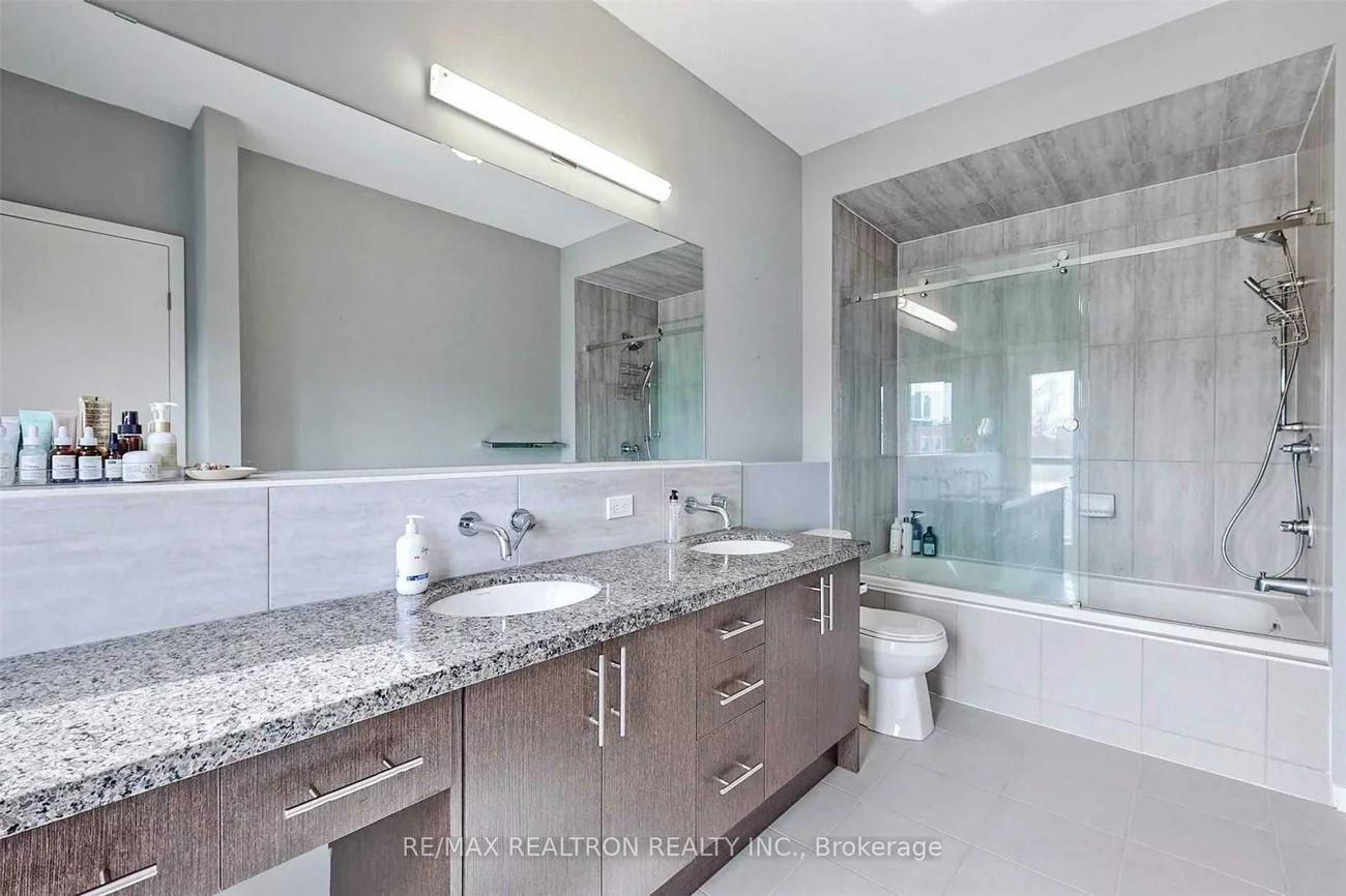76, Genuine, Doncrest, Richmond Hill