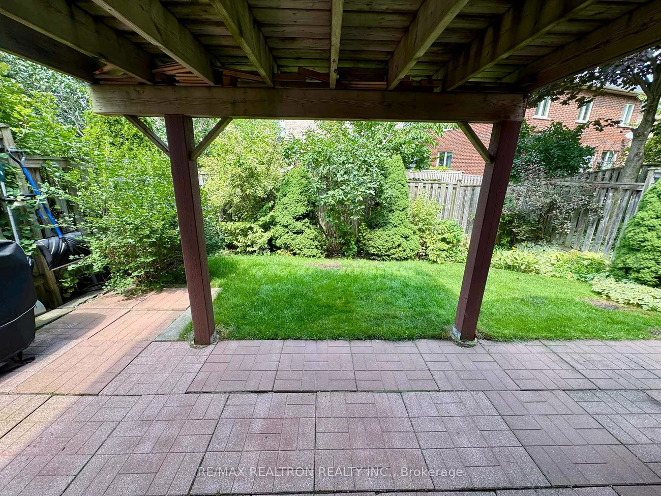 11, Hubner, Oak Ridges, Richmond Hill