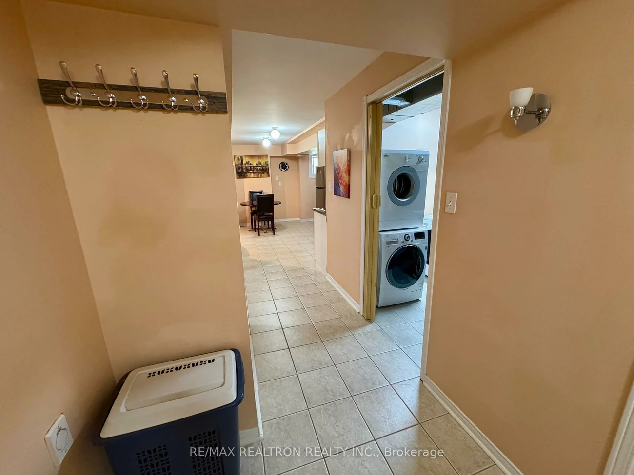 11, Hubner, Oak Ridges, Richmond Hill