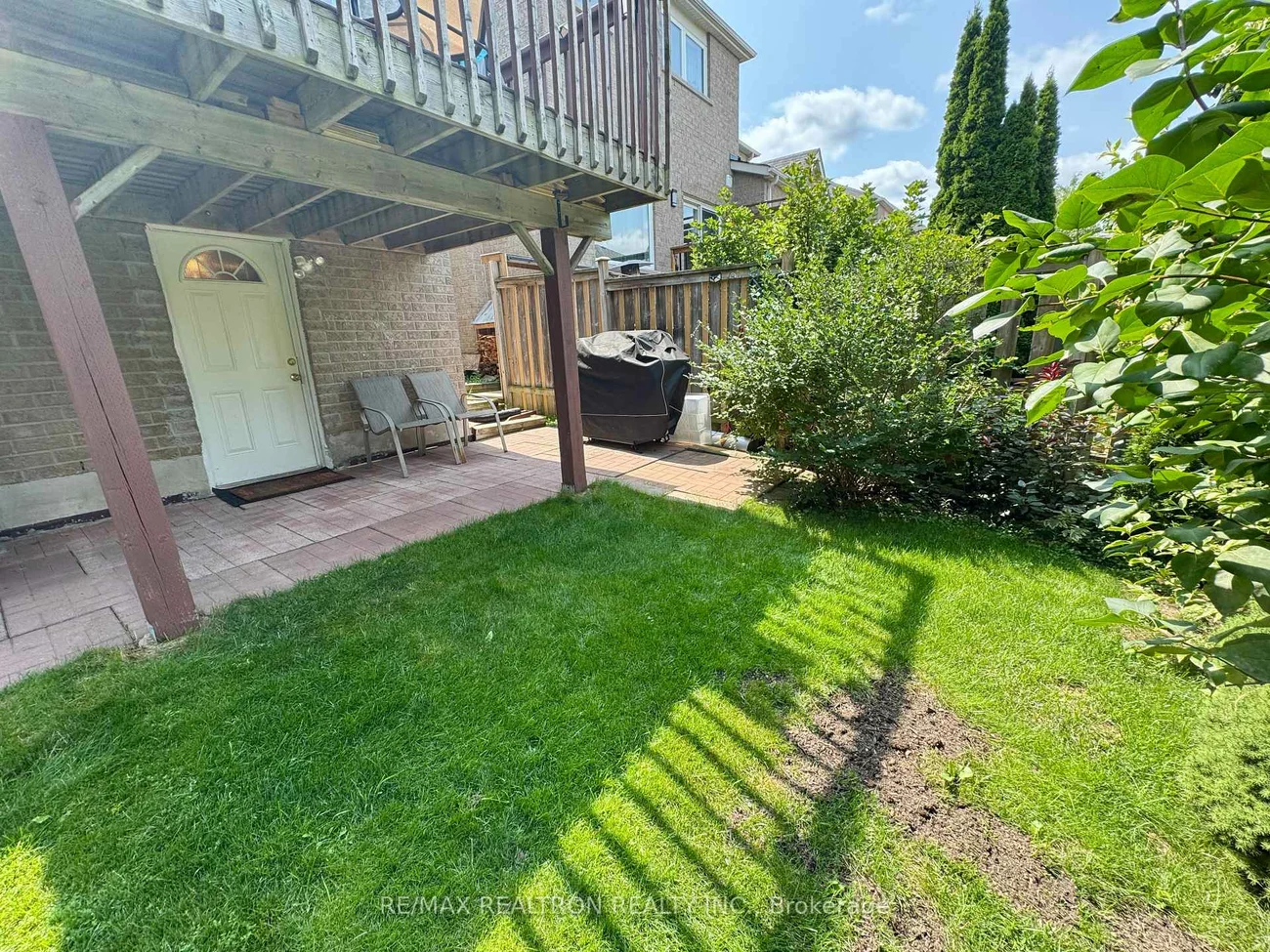 11, Hubner, Oak Ridges, Richmond Hill