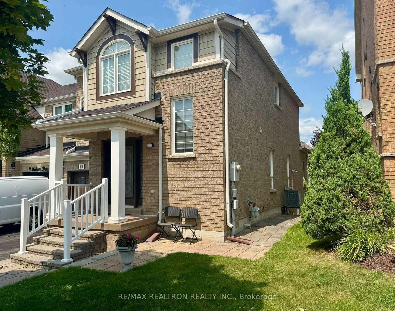 11, Hubner, Oak Ridges, Richmond Hill