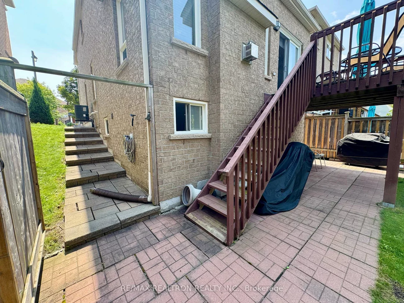 11, Hubner, Oak Ridges, Richmond Hill