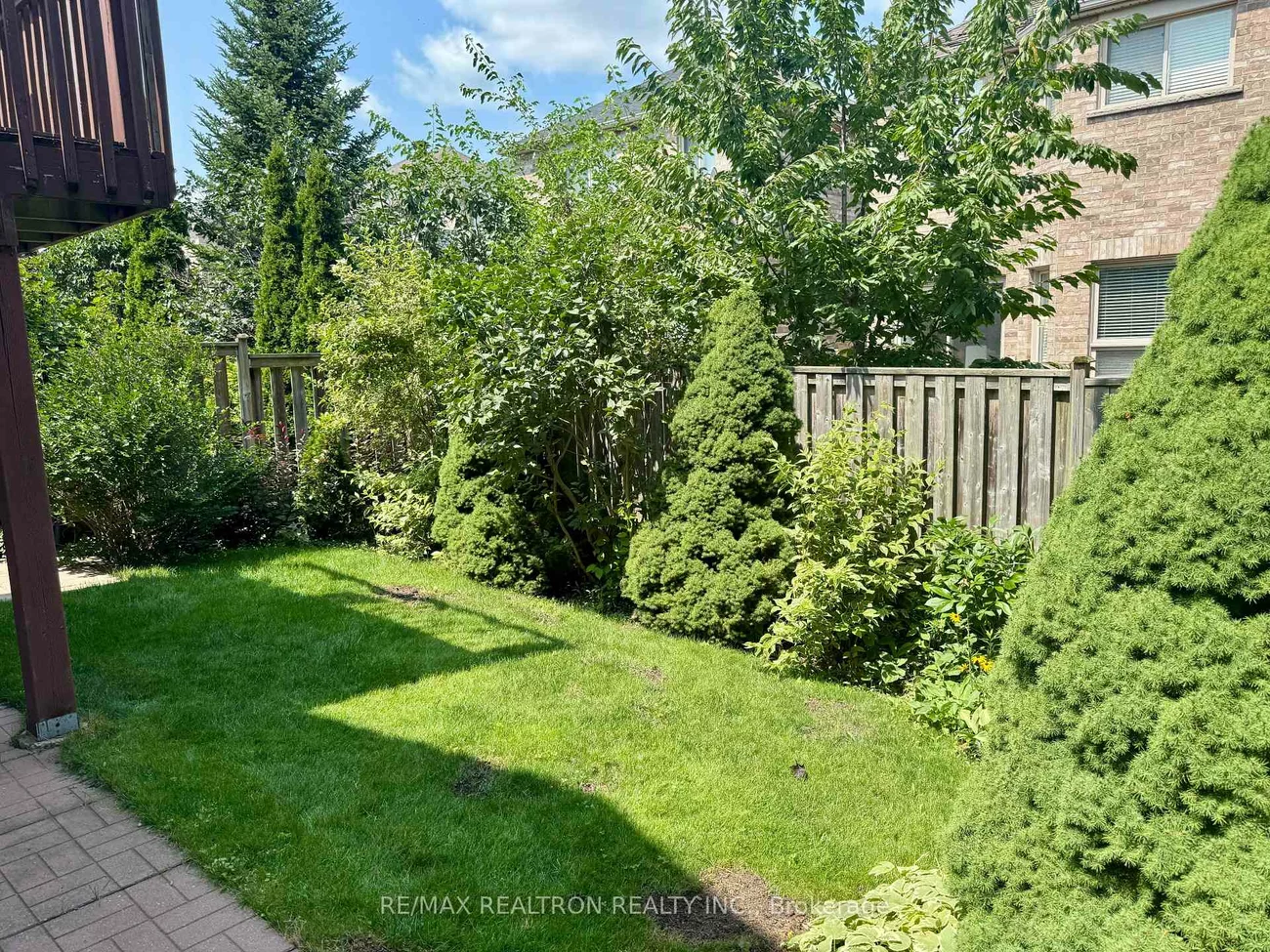 11, Hubner, Oak Ridges, Richmond Hill