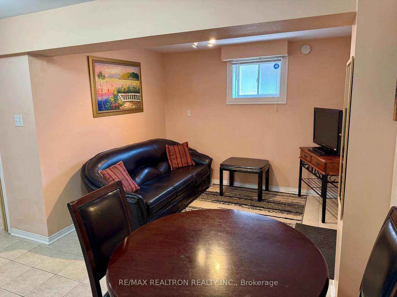 11, Hubner, Oak Ridges, Richmond Hill