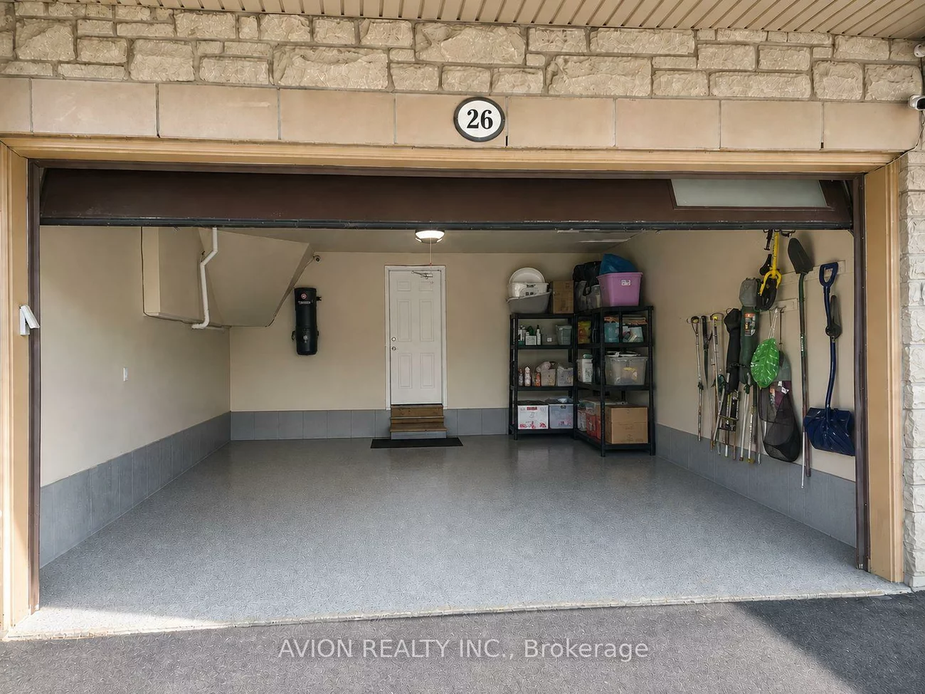26, Wendelyn, Jefferson, Richmond Hill