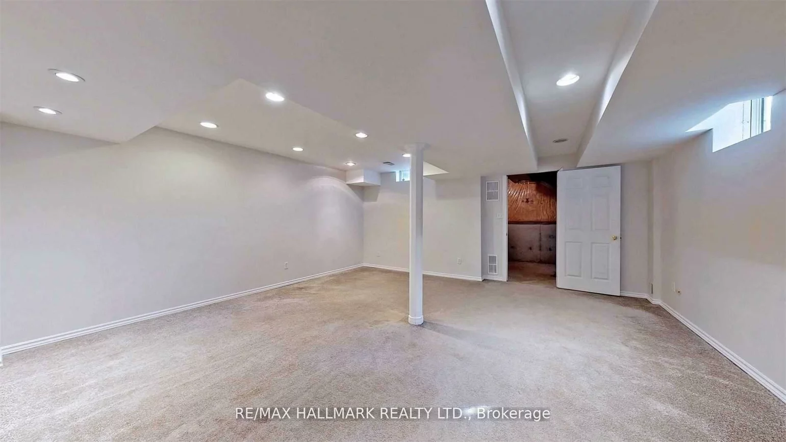 77, Silverdart, Oak Ridges, Richmond Hill