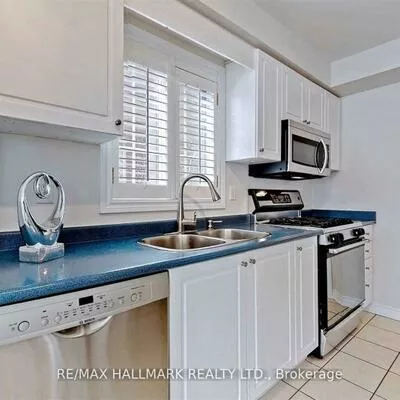 77, Silverdart, Oak Ridges, Richmond Hill