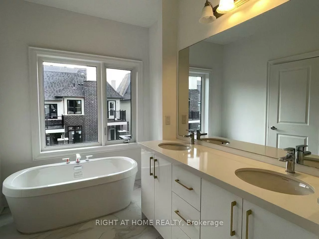 30, Chiara Rose, Oak Ridges, Richmond Hill