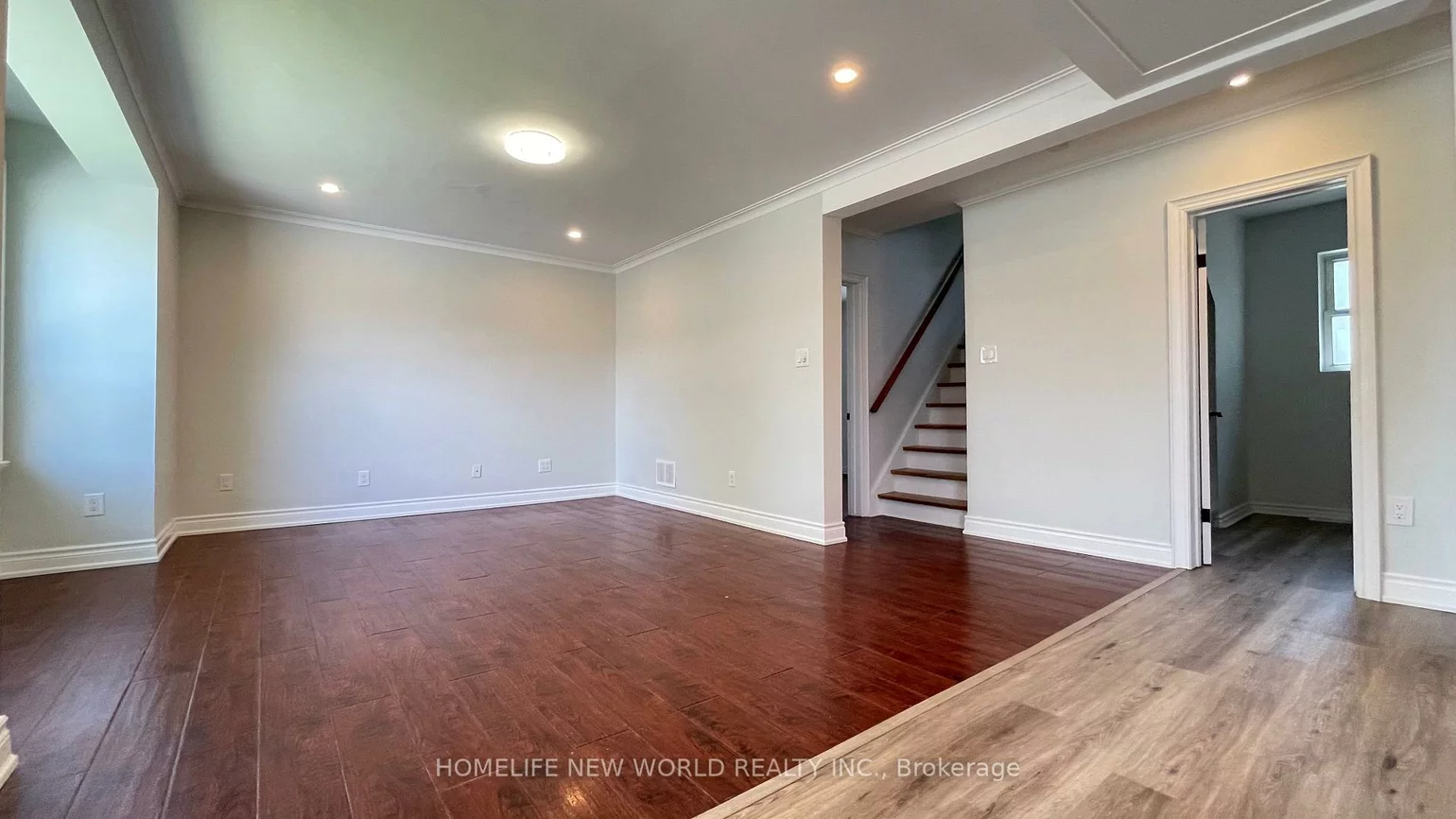 100, Pugsley, Crosby, Richmond Hill