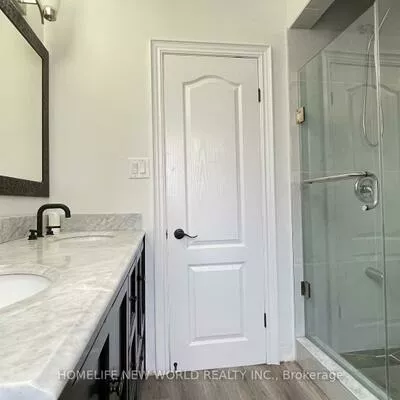 100, Pugsley, Crosby, Richmond Hill