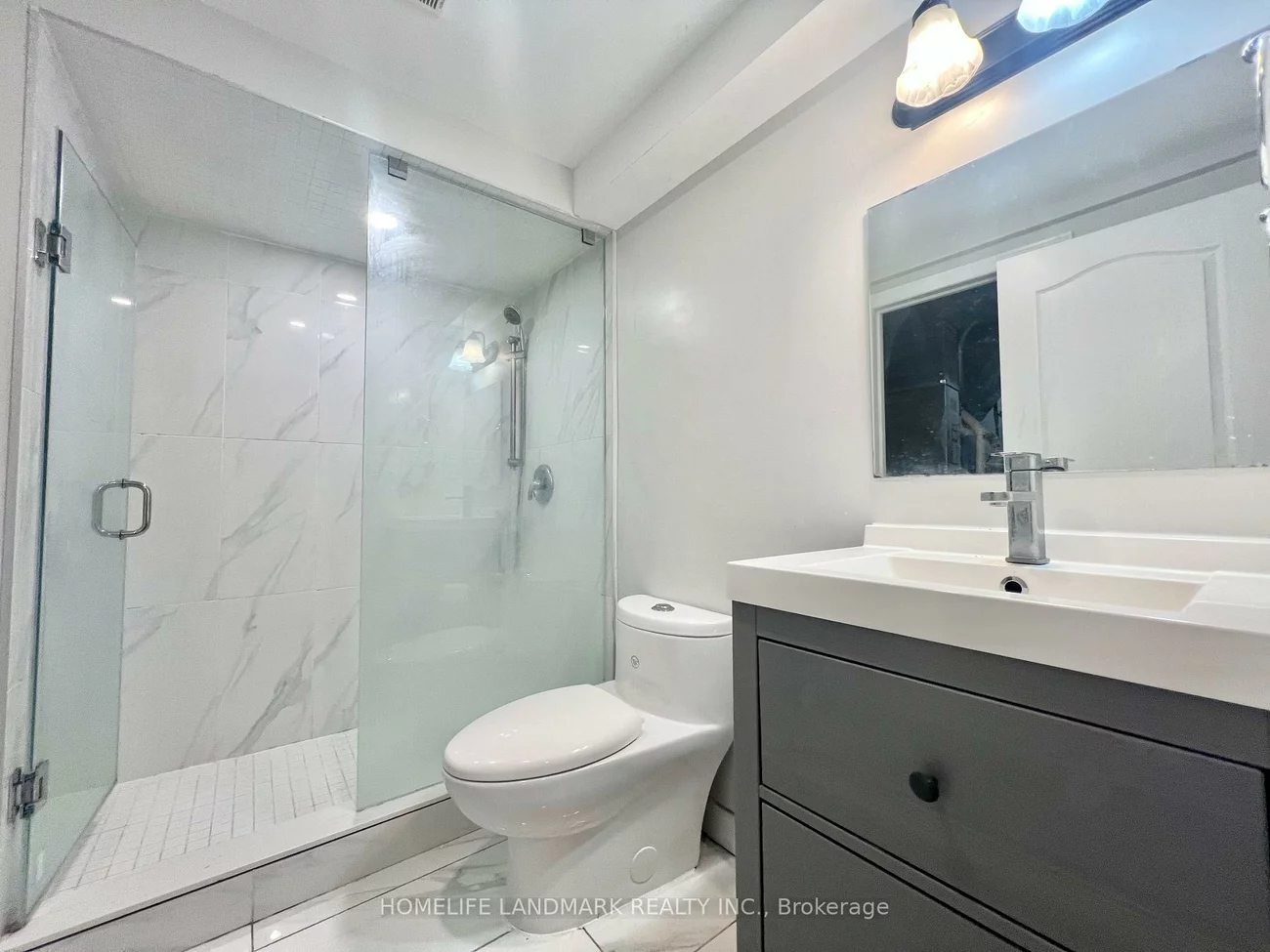 18, Fountain, Rouge Woods, Richmond Hill