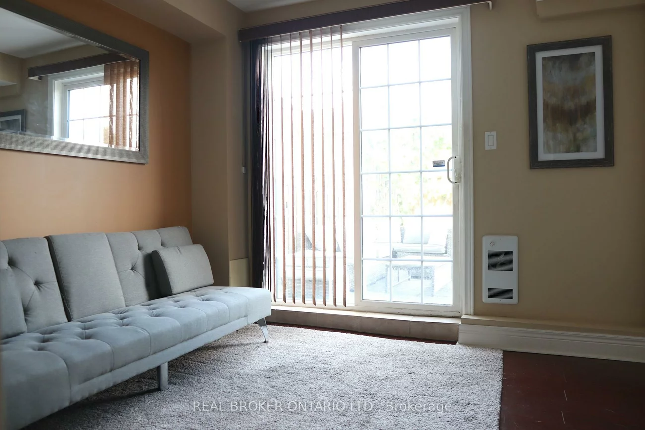 215, 16th, Langstaff, Richmond Hill