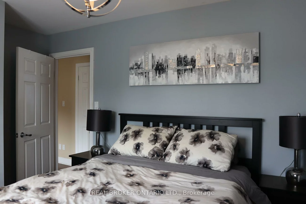215, 16th, Langstaff, Richmond Hill