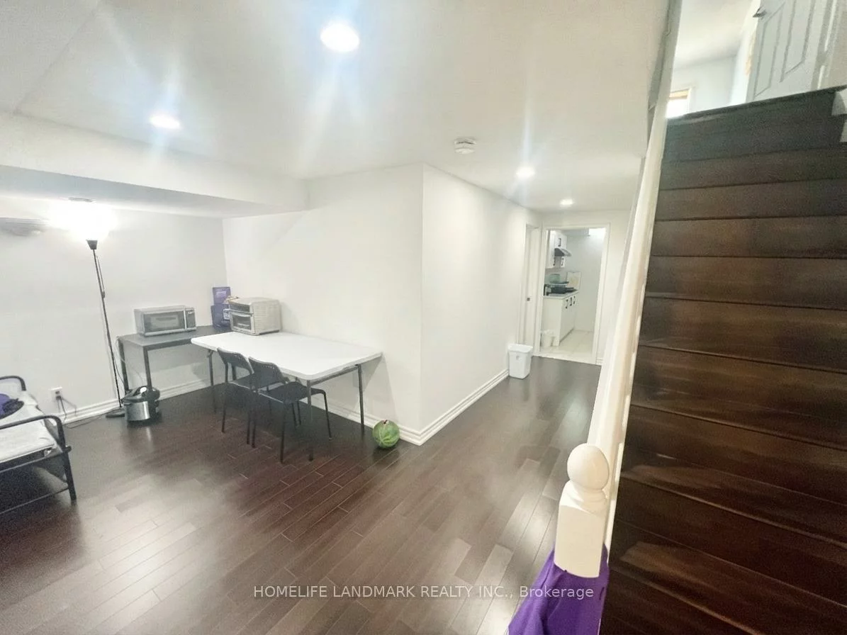 8, Baffin, Langstaff, Richmond Hill