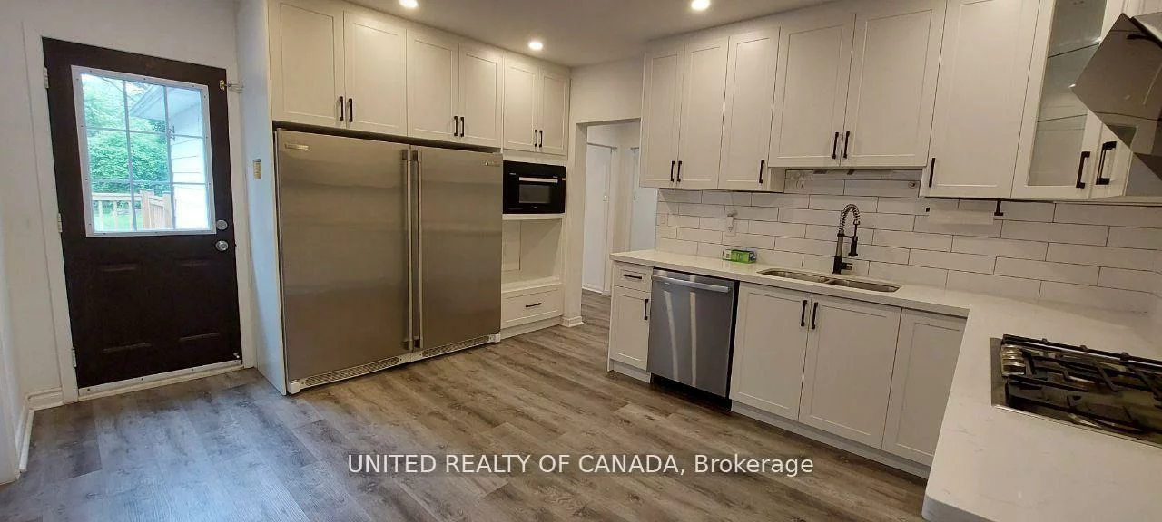 126, Weldrick, North Richvale, Richmond Hill