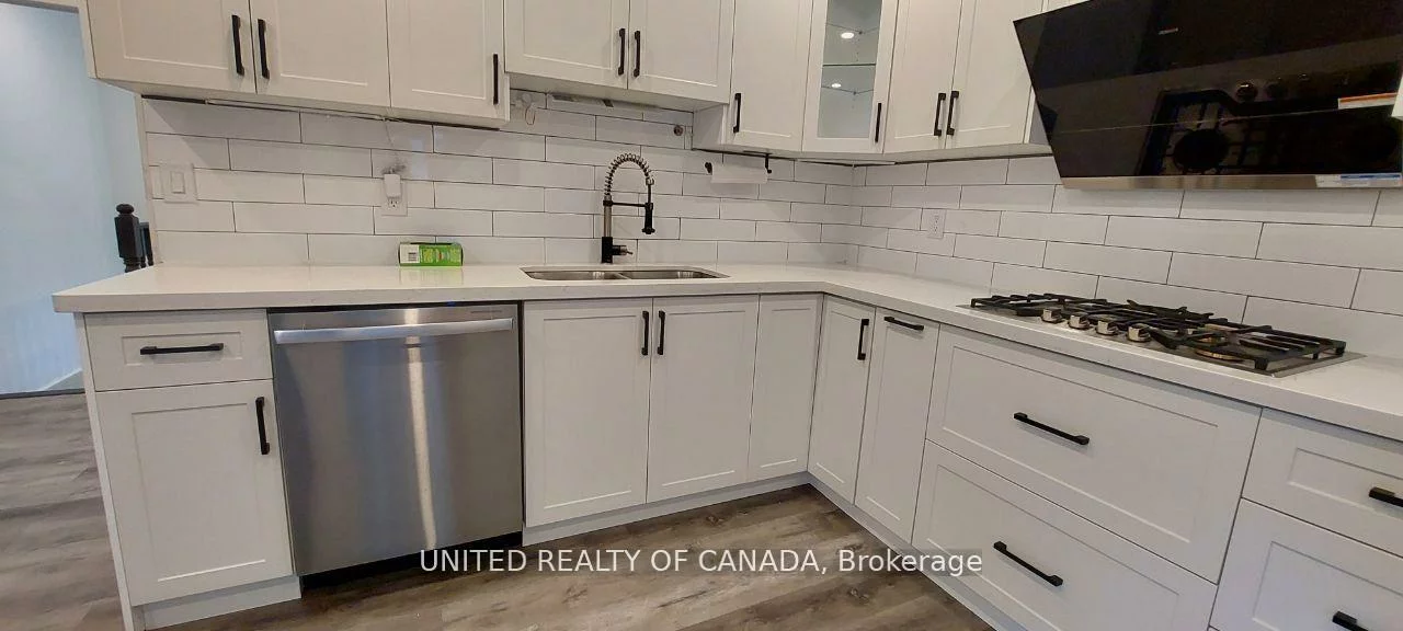 126, Weldrick, North Richvale, Richmond Hill
