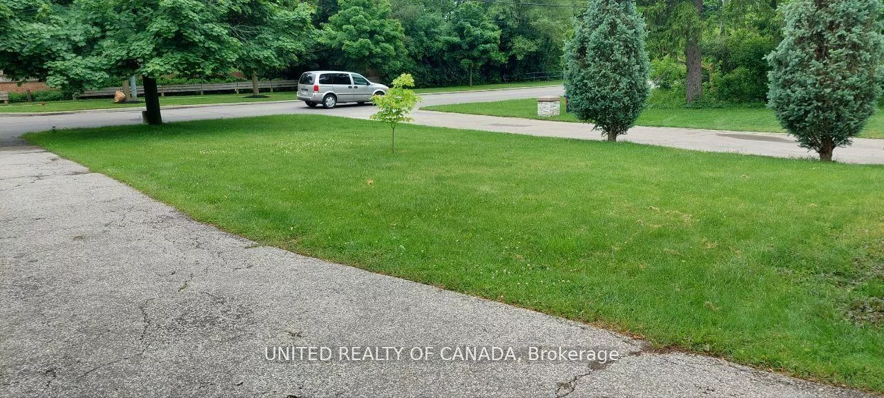 126, Weldrick, North Richvale, Richmond Hill