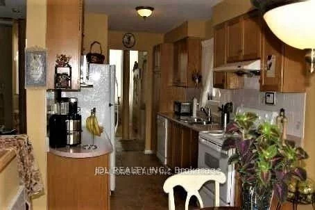 215, Shirley, Rouge Woods, Richmond Hill