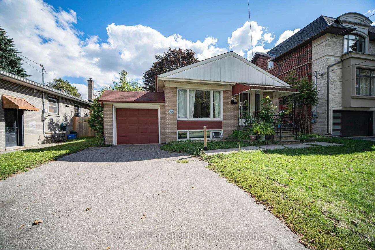 394, Centre, Crosby, Richmond Hill
