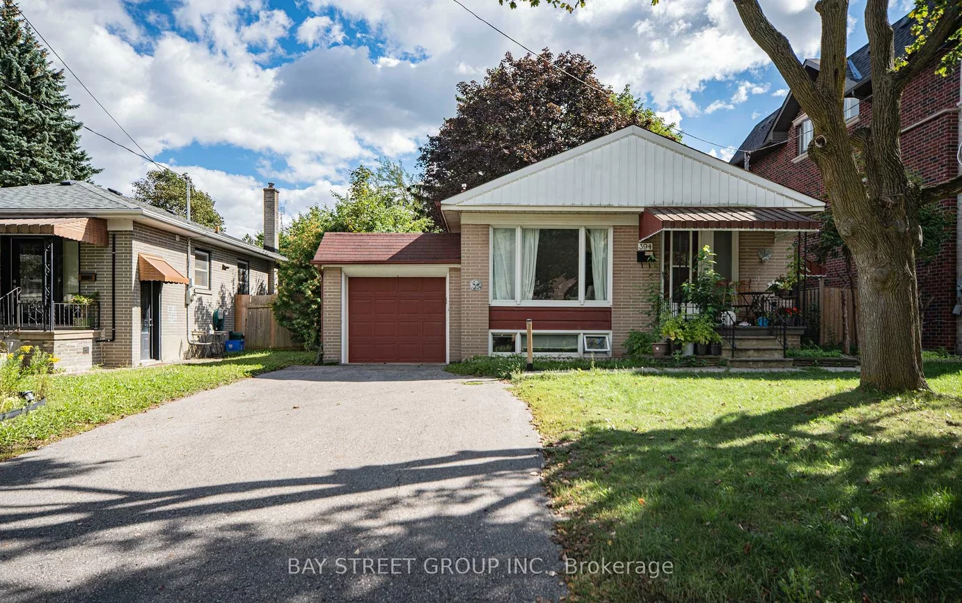 394, Centre, Crosby, Richmond Hill