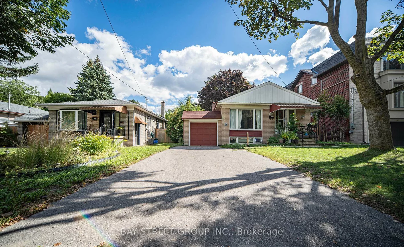 394, Centre, Crosby, Richmond Hill