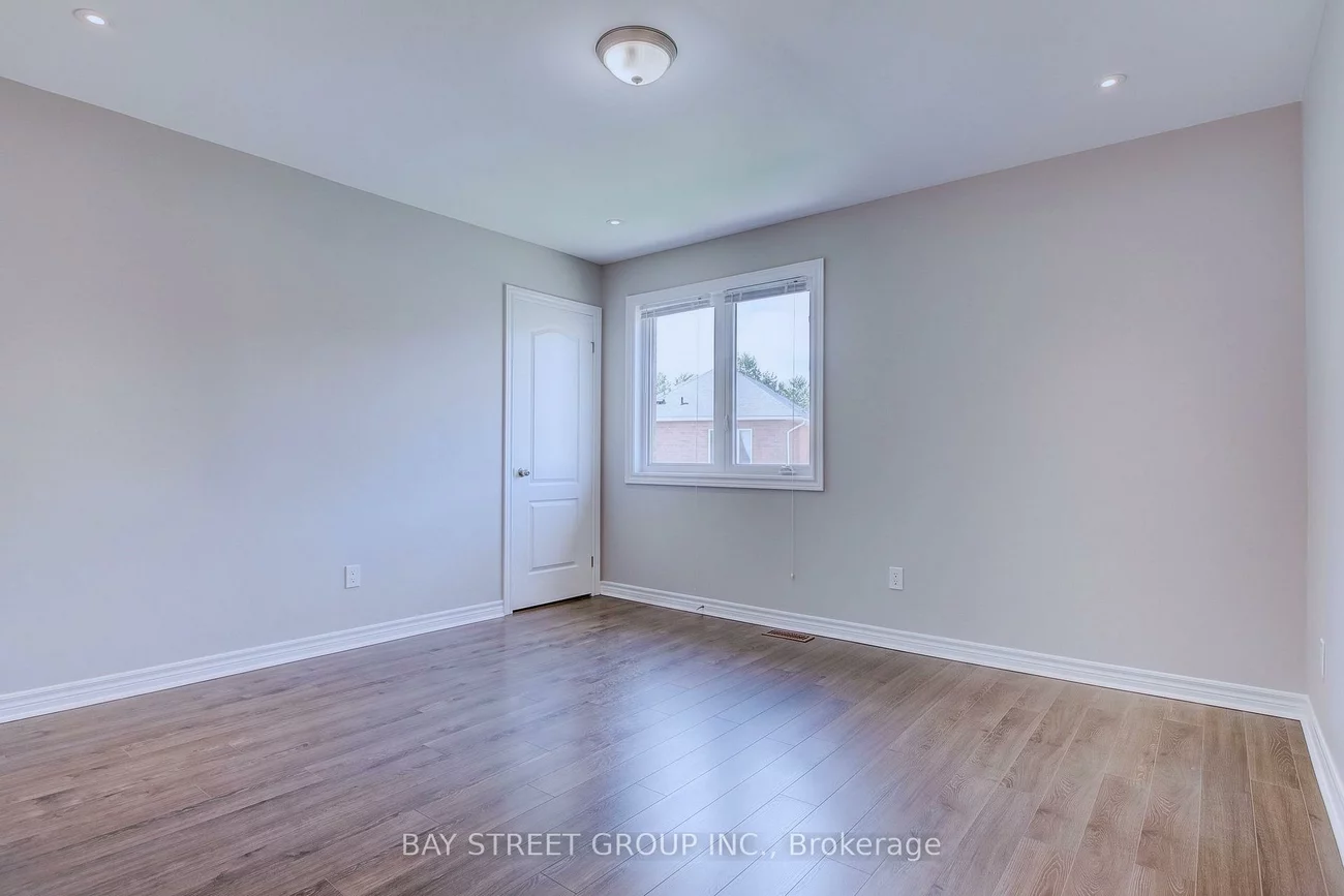 23, Eagle Peak, Westbrook, Richmond Hill