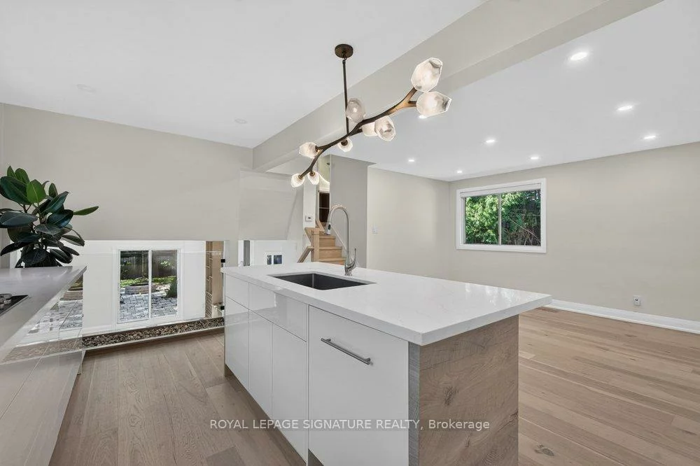 242, Altamira, Mill Pond, Richmond Hill
