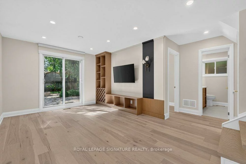 242, Altamira, Mill Pond, Richmond Hill
