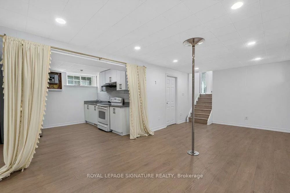 242, Altamira, Mill Pond, Richmond Hill