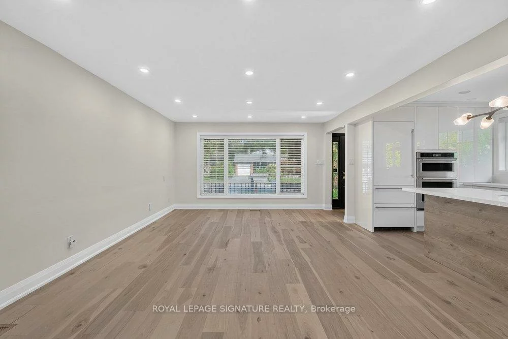 242, Altamira, Mill Pond, Richmond Hill