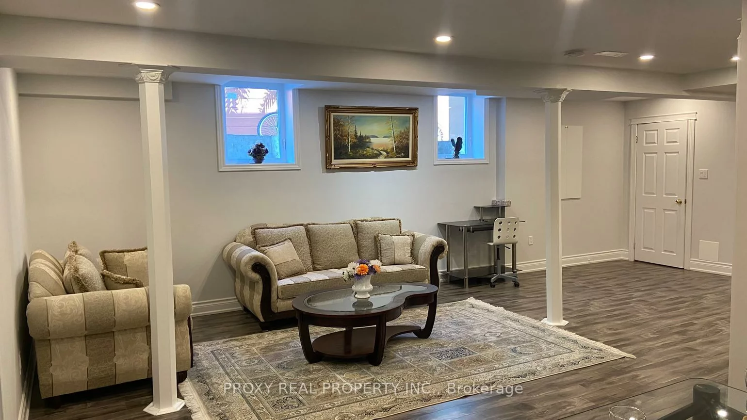 50, Verona, Devonsleigh, Richmond Hill